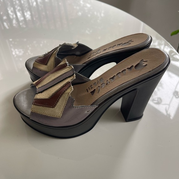 Vintage 90s Passarela Brazil Chunky Leather Platform Heels - 8 - Picture 3 of 6